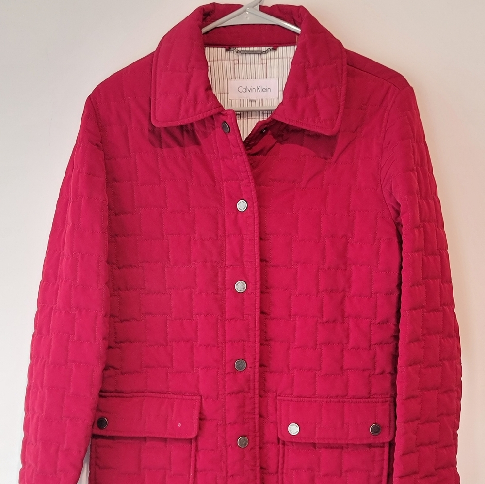 Calvin klein Women's Small Red Waffle Quilted  Snap Buttons  Outwear Jacket